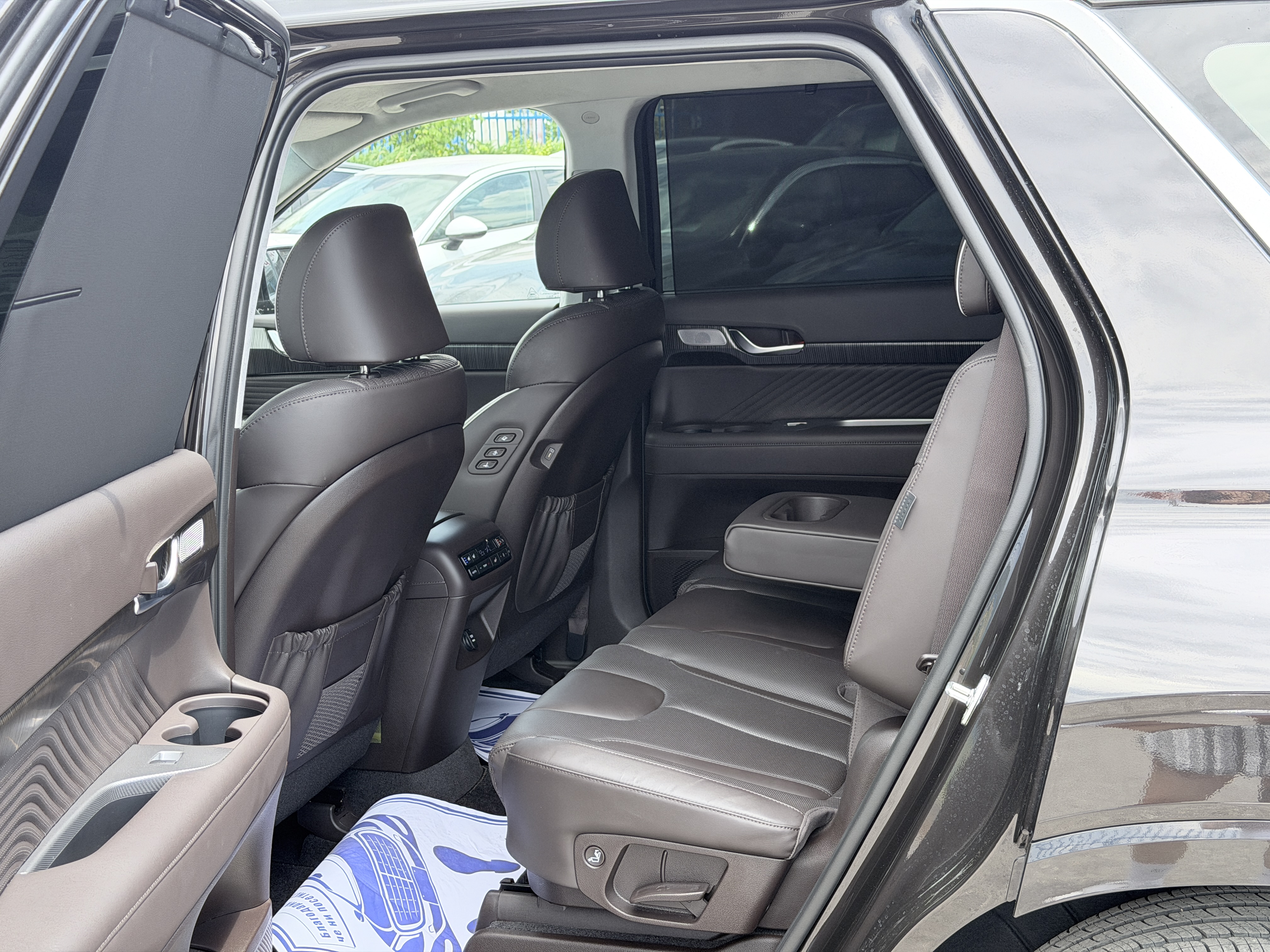 Thumbnail 10